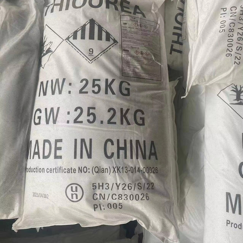 High Purity 99% Thiourea Chinese Supplier's Organic Intermediate Liquid CAS 62-56-6 for Chemical Use